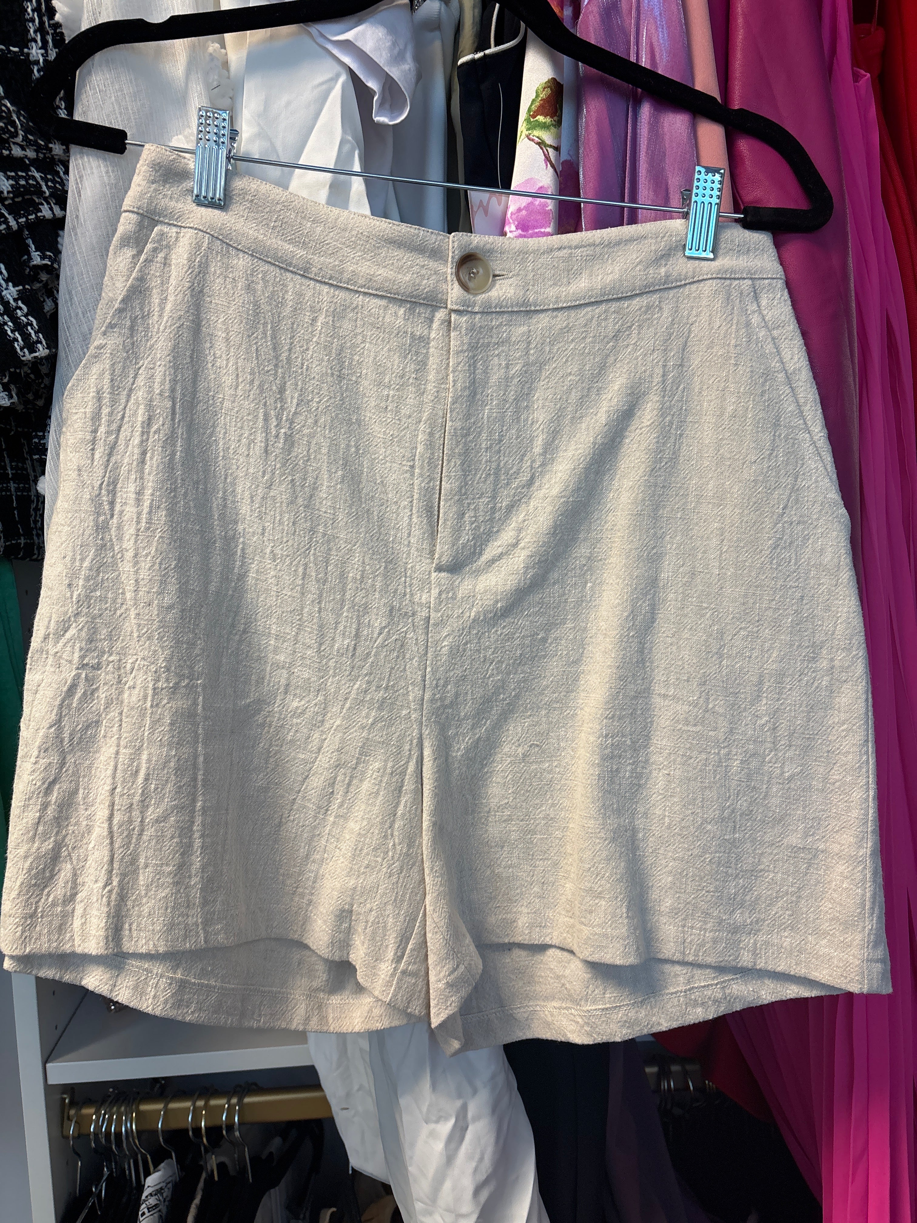 Beige linen Shorts